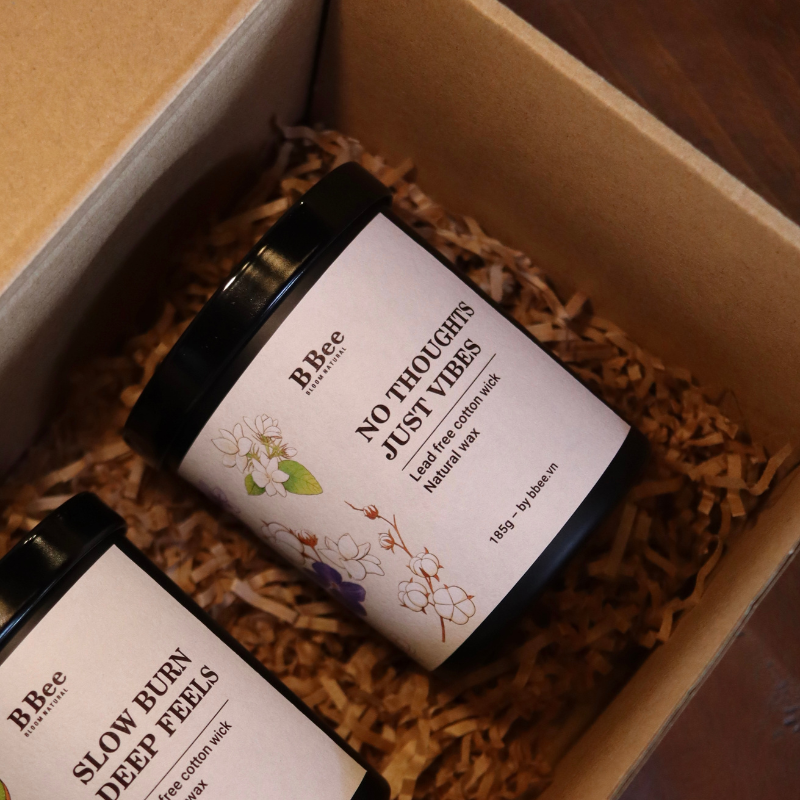 [TẶNG STICKER] Nến Thơm Quà Tặng Cao Cấp No Thoughts, Just Vibes Hương Hoa Dịu Nhẹ B Bee Candle