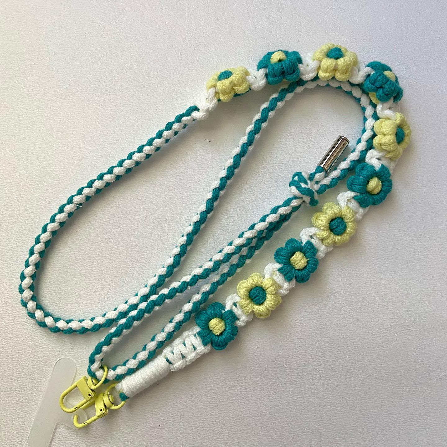 [Tặng thẻ cài ĐT] Dây Đeo Hoa Macrame Handmade – Đa Năng, Điều Chỉnh Độ Dài